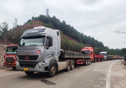 Vụ xe tải bị ngăn không cho vào cảng: Nghệ An chỉ đạo "nóng” Xi măng Sông Lam