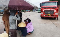 Vì sao người dân lại “tái diễn” chặn xe vào cảng ở Nghệ An?