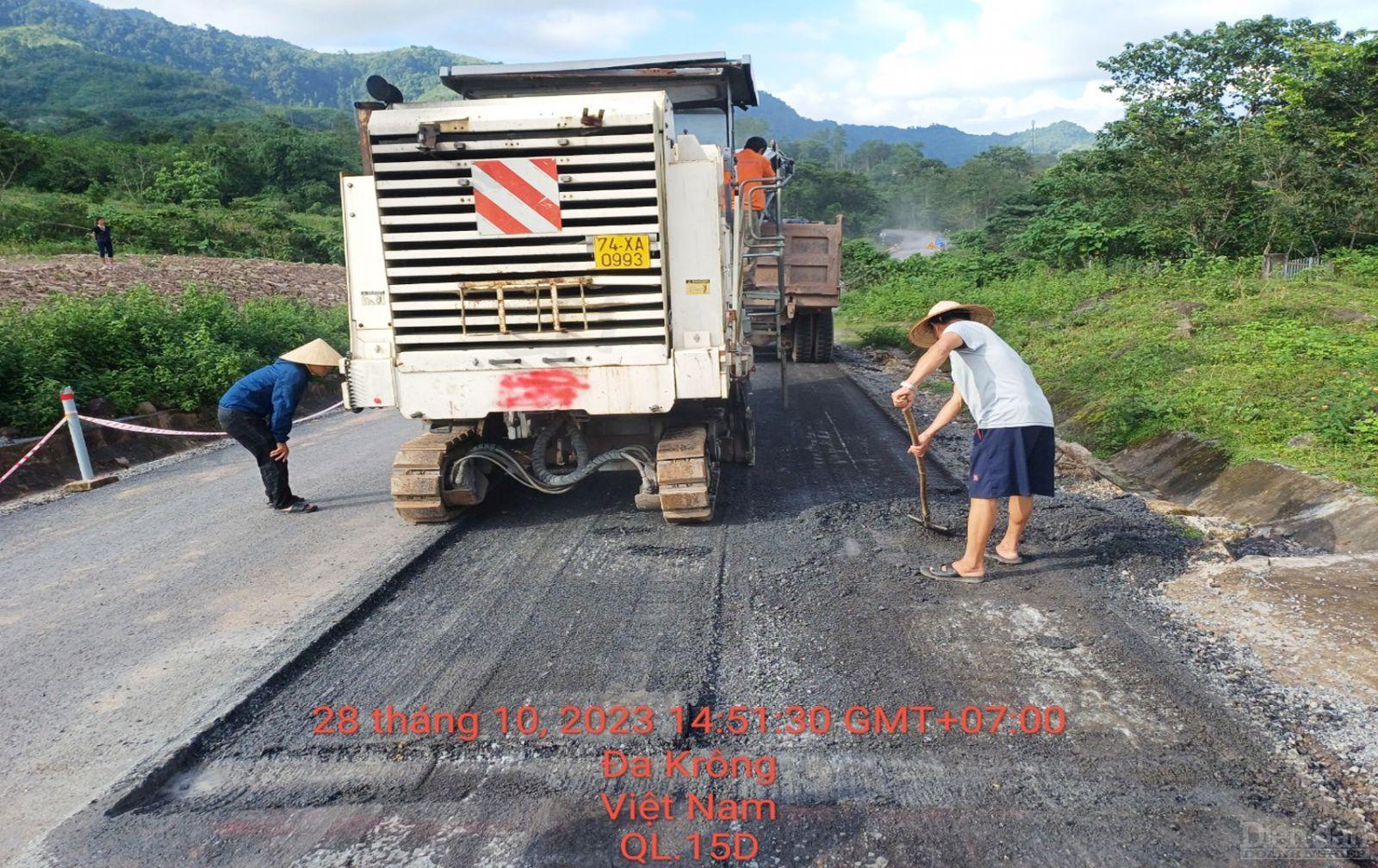 Sau loạt bài phản ánh của Diễn đàn Doanh nghiệp, Công ty một thành viên An Nhất Sinh buộc phải tiến hành cào bóc lớp bê tông nhựa theo yêu cầu của Sở GTVT tỉnh Quảng Trị