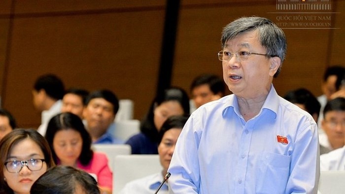 Đại biểu Nguyễn Anh Trí tranh luận tại hội trường Quốc hội