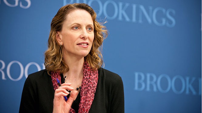Giáo sư Karen Dynan, Đại học Harvard, nguyên Chuyên gia Kinh tế trưởng Bộ Tài chính Hoa Kỳ. Ảnh: Viện Brookings.