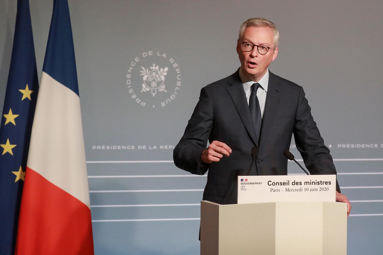 Bộ trưởng Kinh tế và Tài chính Pháp Bruno Le Maire phát biểu tại một cuộc họp báo sau cuộc họp nội các hàng tuần vào ngày 10/6/2020 tại Paris