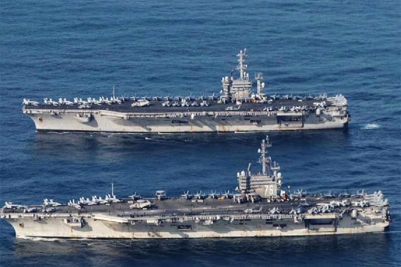 Đôi tàu Nimitz và Reagan của hải quân Mỹ hiện diện tại Biển Đông