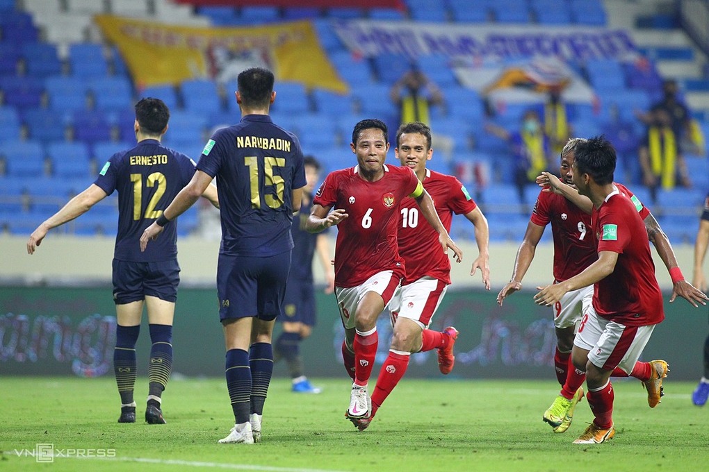 Indonesia vẫn trung thành với lối chơi rát, không ngại va chạm (Ảnh: VnExpress)