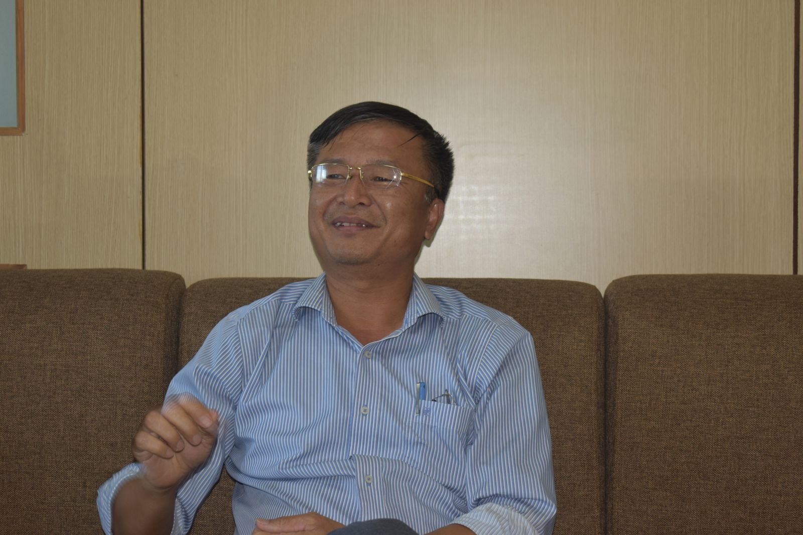 Ông Cao Thanh Nam - Tổng giám đốc Công ty cổ phần gỗ MDF VRG Quảng Trị (Ảnh: Khắc Trà)