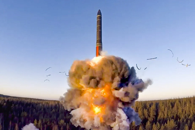 Tên lửa mang đầu đạn hạt nhân Sarmat là lời cảnh báo với đối thủ