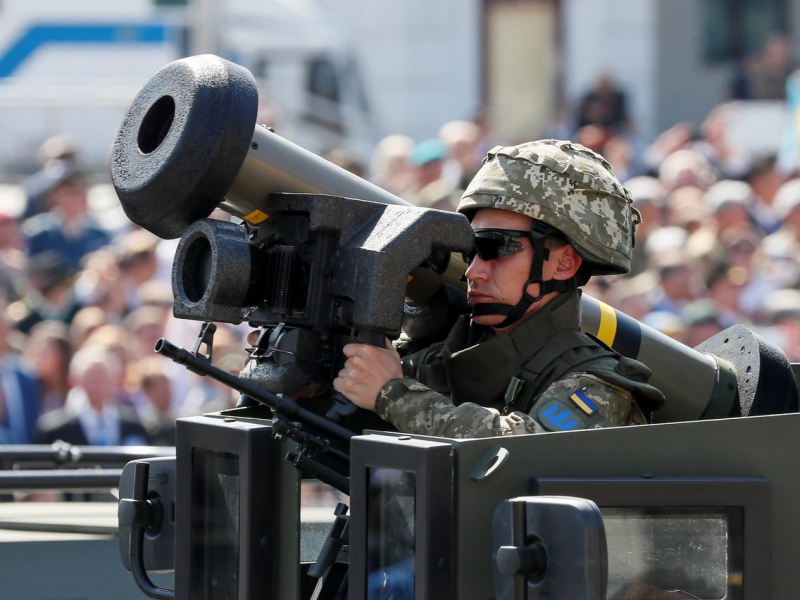 Vũ khí NATO viện trợ cho Ukraine ngày một 