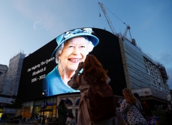 Nữ hoàng Elizabeth II: “Gạch nối” giữa quá khứ và hiện tại