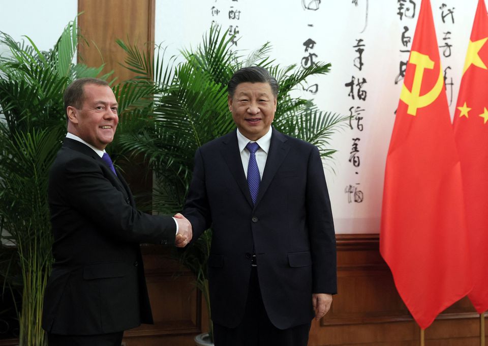 Ông Mevedev cũng đến Trung Quốc diện kiến Chủ tịch Tập Cận Bình