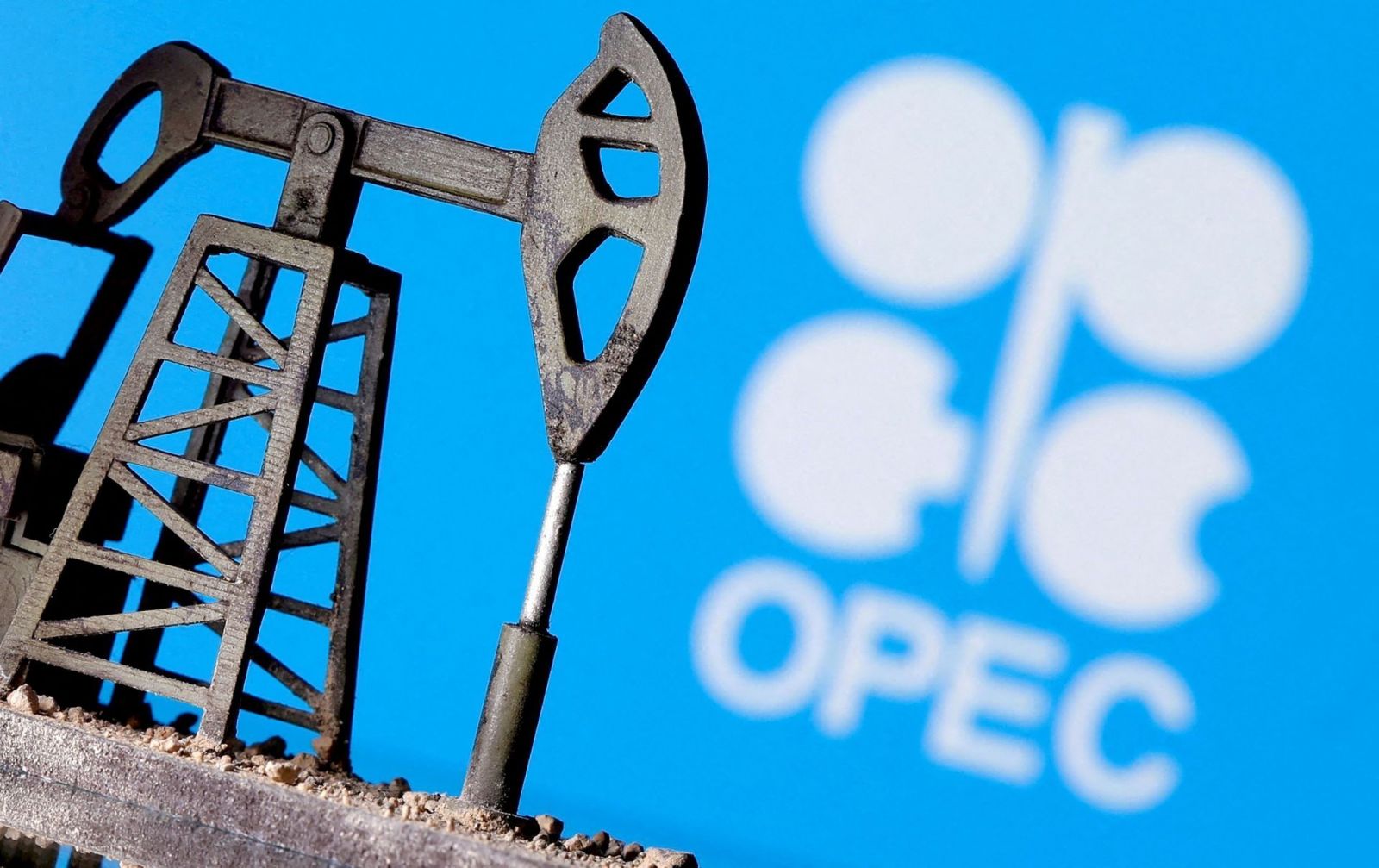 Một số thành viên OPEC đã bắt tay cung cấp năng lượng cho châu Âu