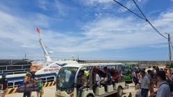 Quảng Trị: Doanh nghiệp “ấm ức” tuyến vận tải hành khách ra đảo Cồn Cỏ