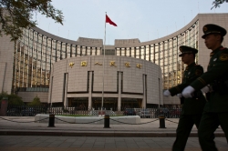 Trở lực kinh tế Trung Quốc (Kỳ VIII): “Núi nợ” bủa vây nền kinh tế