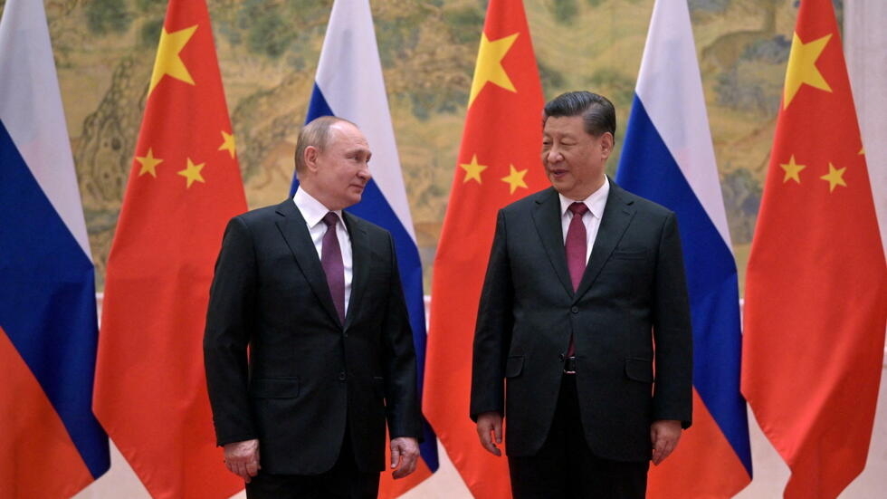 Đây là cơ hội để ông Putin thắt chặt quan hệ với Trung Quốc (Ảnh: Reuters)