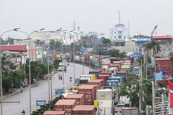 Chi phí vận chuyển 1 container từ Hải Phòng đến Hà Nội bằng chi phií từ Thượng Hải về Hải Phòng.
