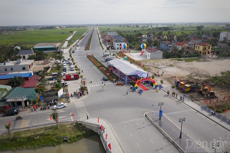 Toàn cảnh Lễ động thổ Dự án đầu tư xây dựng tuyến đường nối từ cầu Lạng Am, xã Lý Học, huyện Vĩnh Bảo đến đường bộ ven biển.