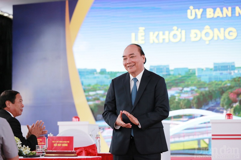 Thủ tướng Chính phủ Nguyễn Xuân Phúc về dự hai công trình lớn của Hải Phòng và chúc mừng nhân dân thành phố.