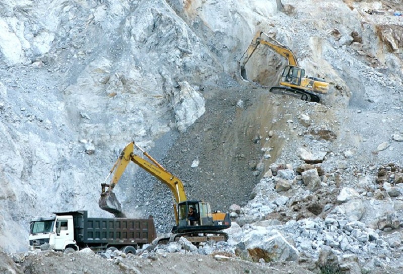 Theo lộ trình phấn đấu đến năm 2025, Quảng Ninh sẽ chấm dứt khai thác, đóng cửa toàn bộ mỏ đá làm vật liệu xây dựng thông thường để hoàn nguyên môi trường. Sau khi đóng cửa các khu vực mỏ đá đã hoàn nguyên cải tạo, phục hồi môi trường trả lại mặt bằng “xanh” cho những khu vực này (ảnh minh họa)