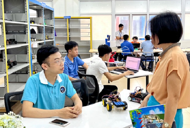 Điểm hỗ trợ khởi nghiệp đổi mới sáng tạo đặt tại Trường Đại học Kinh tế - Kỹ thuật Công nghiệp (ảnh báo Nam Định)