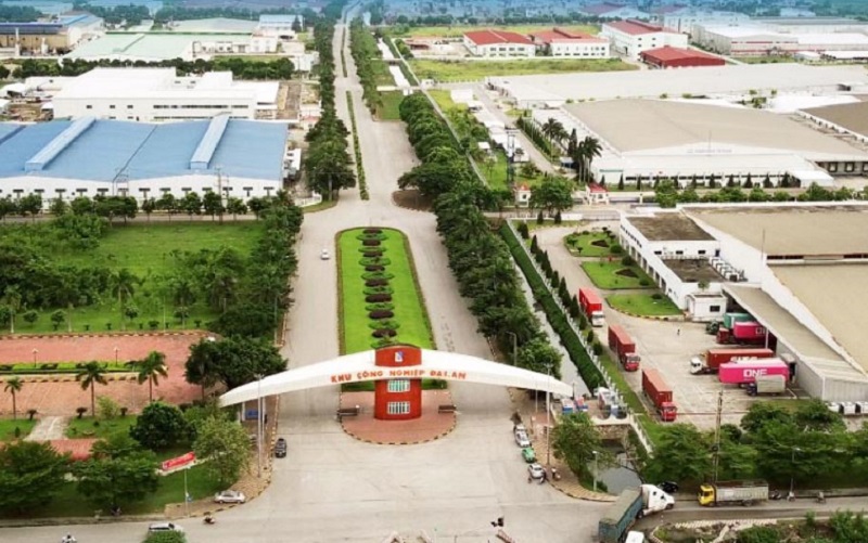 Thực tế việc “xanh hóa” các khu công nghiệp đã không còn mới mẻ, tuy nhiên phải tới 2 năm trở lại đây tại Việt Nam mới có nhiều doanh nghiệp quan tâm đầu tư hơn.