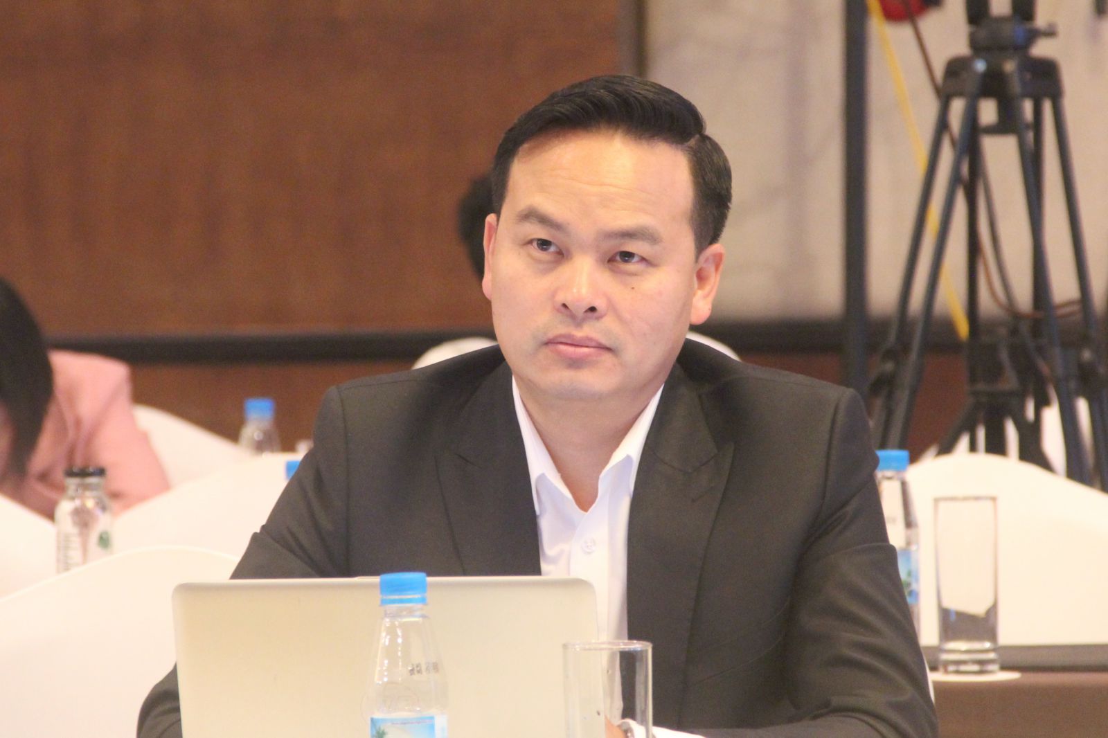 Ông Trương Mạnh Hùng, Chủ tịch UBND huyện Vân Đồn, Phó Trưởng ban Quản lý KKT Vân Đồn
