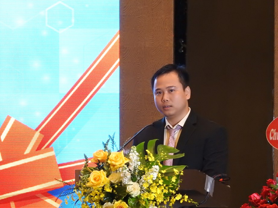Tiến sĩ Phan Minh Liêm phát biểu tại Hội thảo