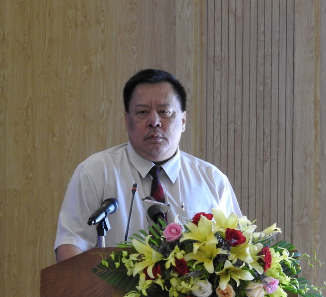 Ông Võ Tấn Thái - Giám đốc Sở TN-MT Khánh Hòa trả lời chất vấn