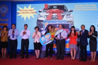Yến Sào Khánh Hòa trao thưởng xe ô tô Fortuner cho khách hàng may mắn