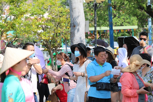 Trước diễn biến của dịch viêm đường hô hấp cấp do chủng mới của virus Corona (2019 – nCoV) gây ra, du lịch Khánh Hòa dự báo sẽ ảnh hưởng mạnh.