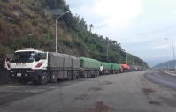 Xe tải trọng biển kiểm soát Lào “đại náo” đường Việt: Rồng rắn “trẩy hội” ở QL 12