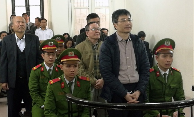 Giang Kim Đạt - cựu Quyền Trưởng phòng kinh doanh Vinashinlines tại phiên tòa sơ thẩm (Ảnh: Tuấn Hợp).
