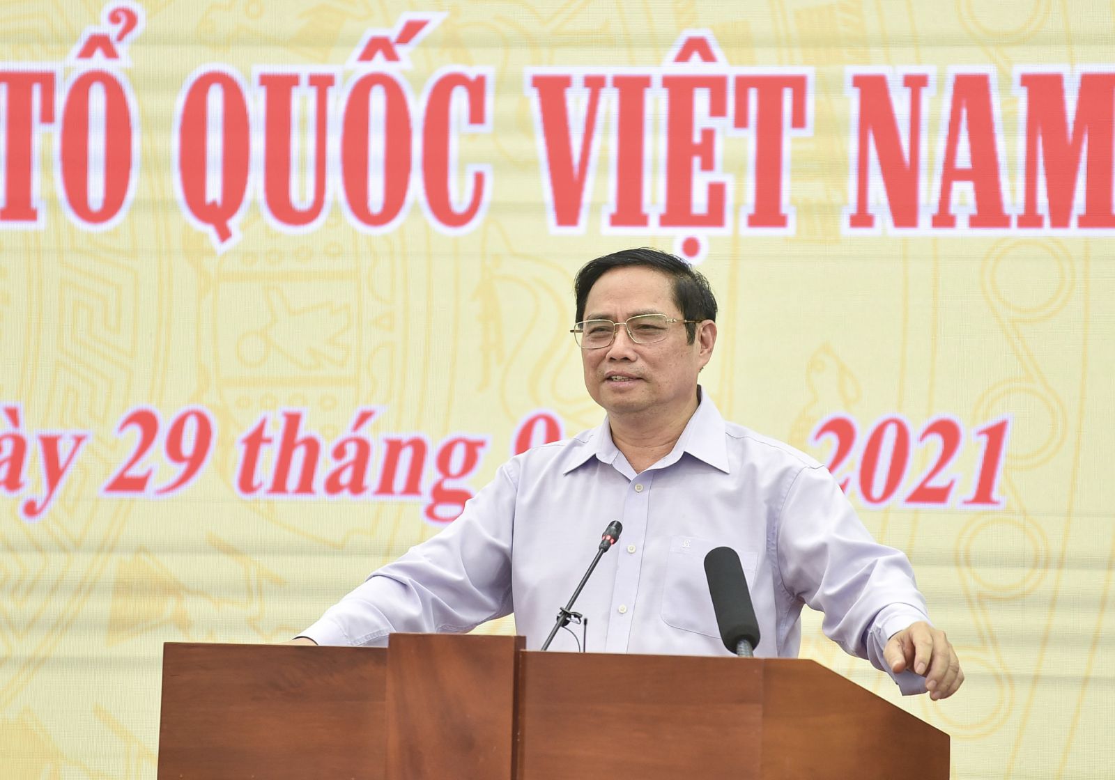 Thủ tướng Phạm Minh Chính khẳng định, Chính phủ, các thành viên Chính phủ luôn coi trọng, lắng nghe ý kiến của MTTQ Việt Nam - Ảnh: VGP