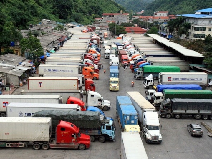 Khẩn trương khắc phục tình trạng ùn tắc hàng hóa tại các cửa khẩu biên giới phía bắc