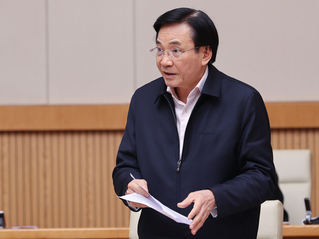 Bộ trưởng, Chủ nhiệm VPCP Trần Văn Sơn phát biểu tại phiên họp. Ảnh: VGP