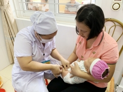 TIN NÓNG CHÍNH PHỦ: Tiếp tục bố trí ngân sách cho Bộ Y tế mua vaccine tiêm chủng mở rộng