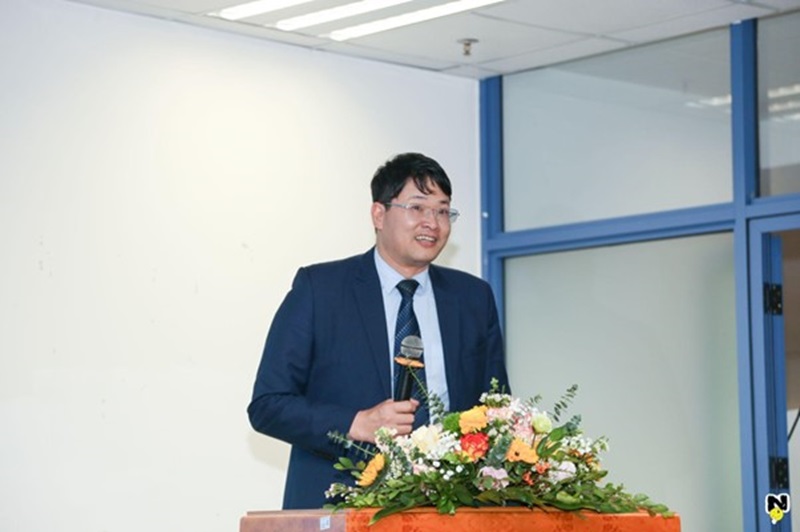 Ảnh. PGS.TS. Phạm Văn Hùng – Trưởng khoa Đầu Tư Trường Đại học Kinh tế Quốc dân phát biểu tại buổi lễ.