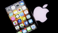 FBI "bó tay" với iPhone, Bộ trưởng Tư pháp chỉ trích Apple
