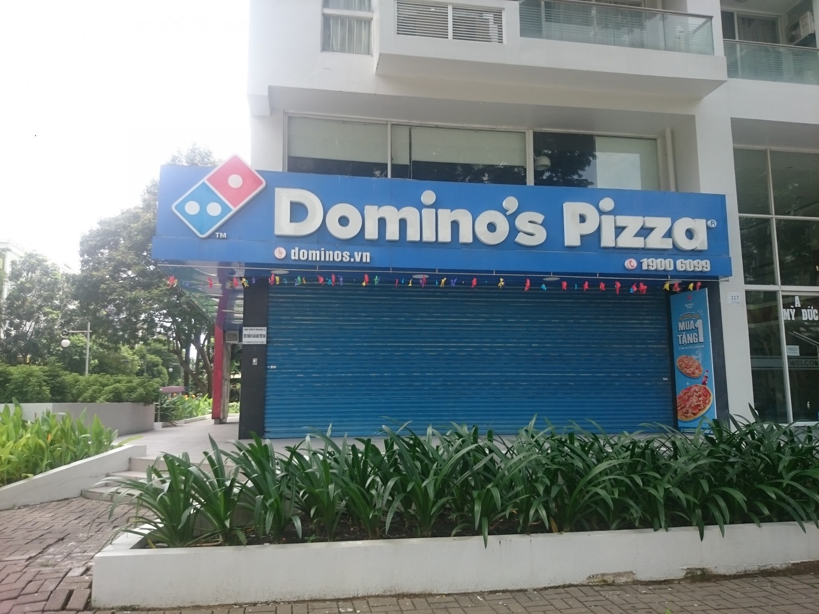 Đến ngày 18/9, cửa hàng pizza Domino trong khu Phú Mỹ Hưng vẫn chưa mở hàng.