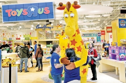 Toys R Us trở lại và sự hồi sinh của trung tâm thương mại
