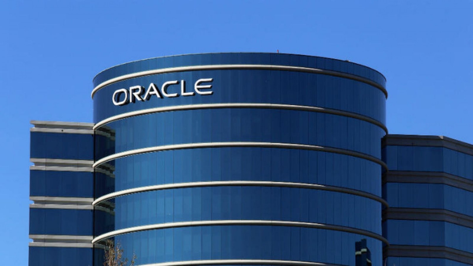 Oracle vừa mua lại công ty hồ sơ y tế điện tử Cerner