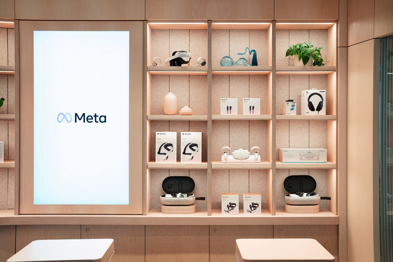 Meta khai trương cửa cửa hàng thực địa Meta Store đầu tiên tại California