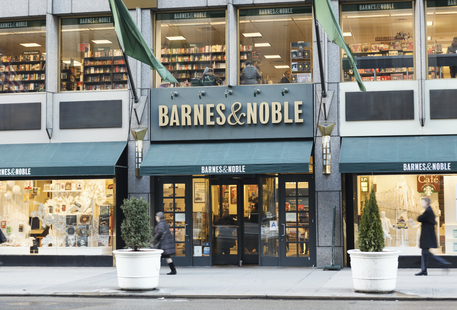 Barnes & Noble từng đứng trước bờ vực phá sản