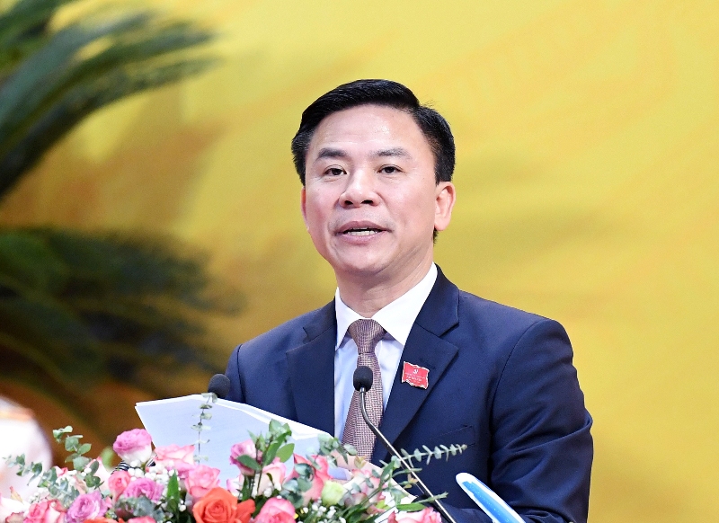 Ông Đỗ Trọng Hưng, Phó bí thư thường trực, Trưởng đoàn Đại biểu Quốc hội tỉnh Thanh Hóa đọc báo cáo chính trị