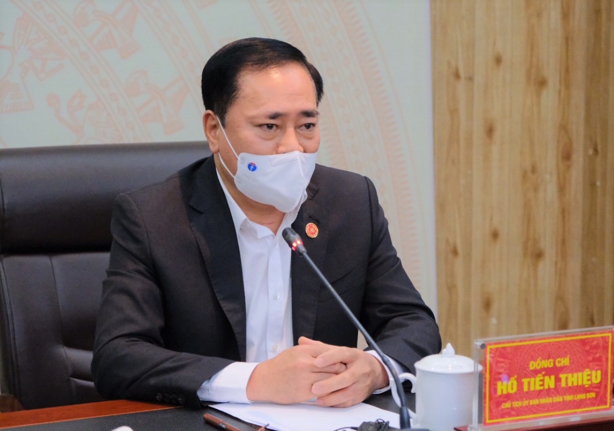 Ông Hồ Tiến Thiệu nhấn mạnh các doanh nghiệp và địa phương cần điều tiết việc đưa hàng nông sản lên cửa khẩu của tỉnh Lạng Sơn.