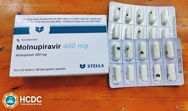 Thuốc kháng virus molnupiravir được cấp phát miễn phí cho F0 nhẹ để điều trị Covid-19. Ảnh: HCDC