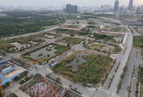 Ô đất 3.12 ở Thủ Thiêm, TP.HCM được tập đoàn Tân Hoàng Minh đấu giá nhưng bỏ cọc, gây nhiều hệ luỵ cho thị trường bất động sản