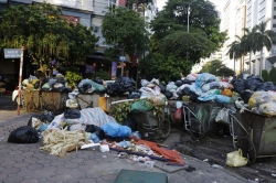 “Gian nan” giải quyết tình trạng ùn ứ rác thải tại Hà Nội