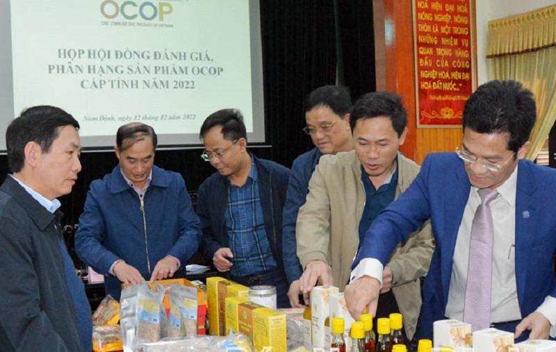 Toàn tỉnh Nam Định có gần 350 sản phẩm OCOP được xếp hạng từ 3 sao trở lên (47 sản phẩm 4 sao, 282 sản phẩm 3 sao).
