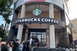 Điều gì khiến các bộ sưu tập ly của Starbucks thành công dù giá cao?