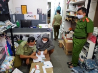 TP. Hồ Chí Minh: Triệt phá kho mỹ phẩm, thực phẩm chức năng nghi nhập lậu