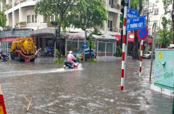 “Căn bệnh” lãng phí: Đầu tư nhiều nghìn tỷ đồng, "phố vẫn thành sông" sau mưa